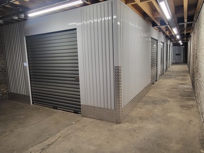 Louer un box sécurisé pour son entreprise, son cabinet ou ses bureaux pour le remisage des équipements